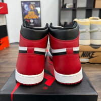 Black Toe Jordan 1 High OG (Lightly Worn)