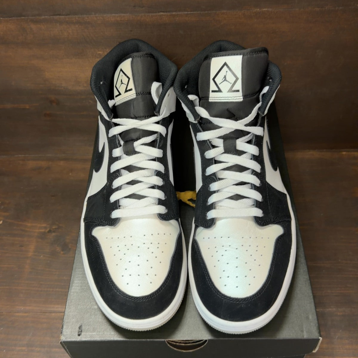 Jordan 1 Mid Diamond Shorts - Image 3