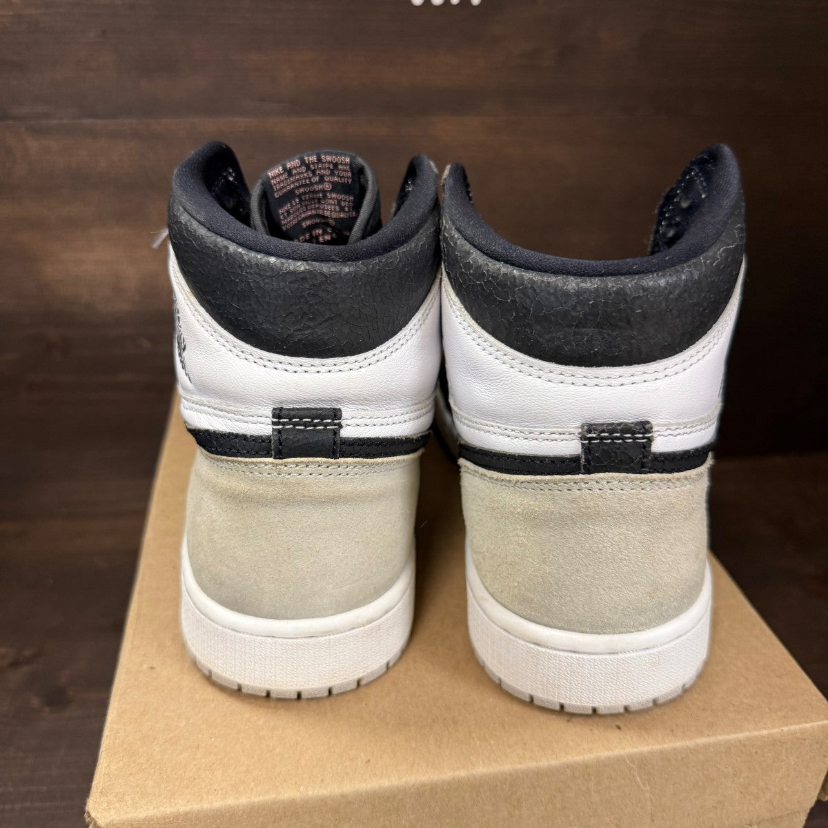 Jordan 1 Retro High OG Bleached Coral Size 9 (Pre-Owned) - Image 4