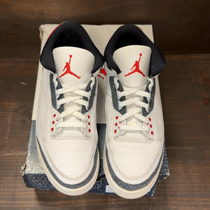Jordan 3 Retro SE Fire Red Denim (2020) Size 10.5 (Pre-Owned) - tag