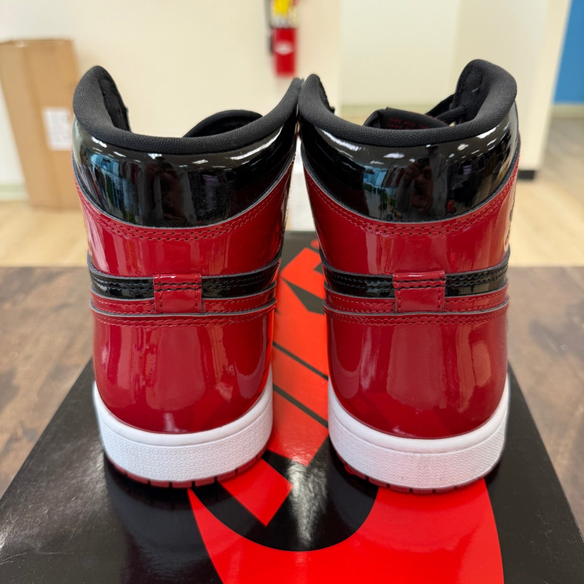 Jordan 1 Retro High OG Patent Bred - Image 3