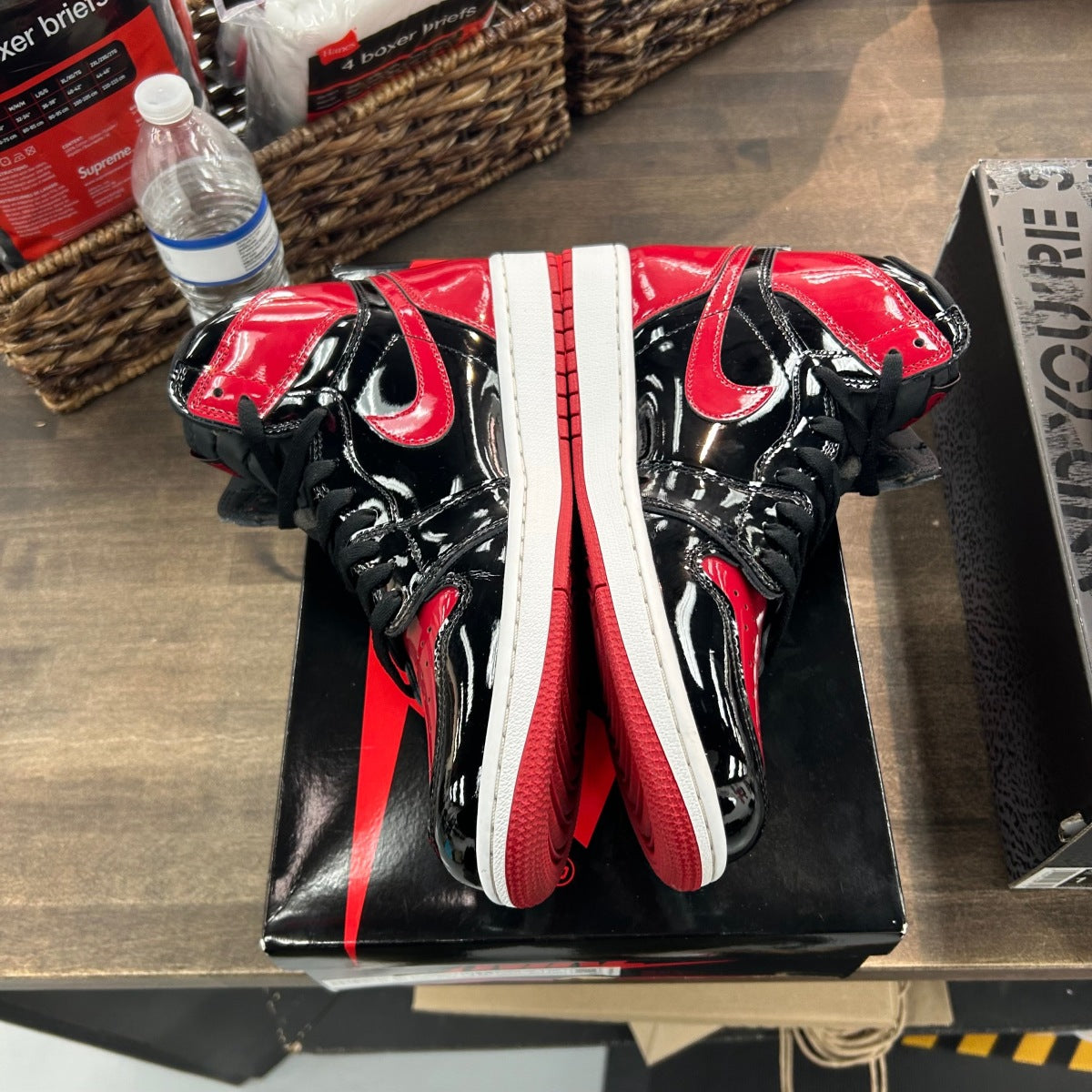 Jordan 1 Retro High OG Patent Bred - Image 3