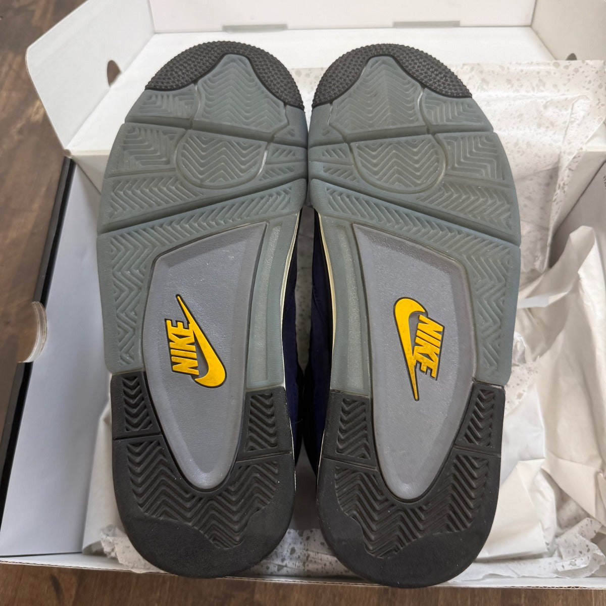Jordan 4 Retro Lakers - Image 3