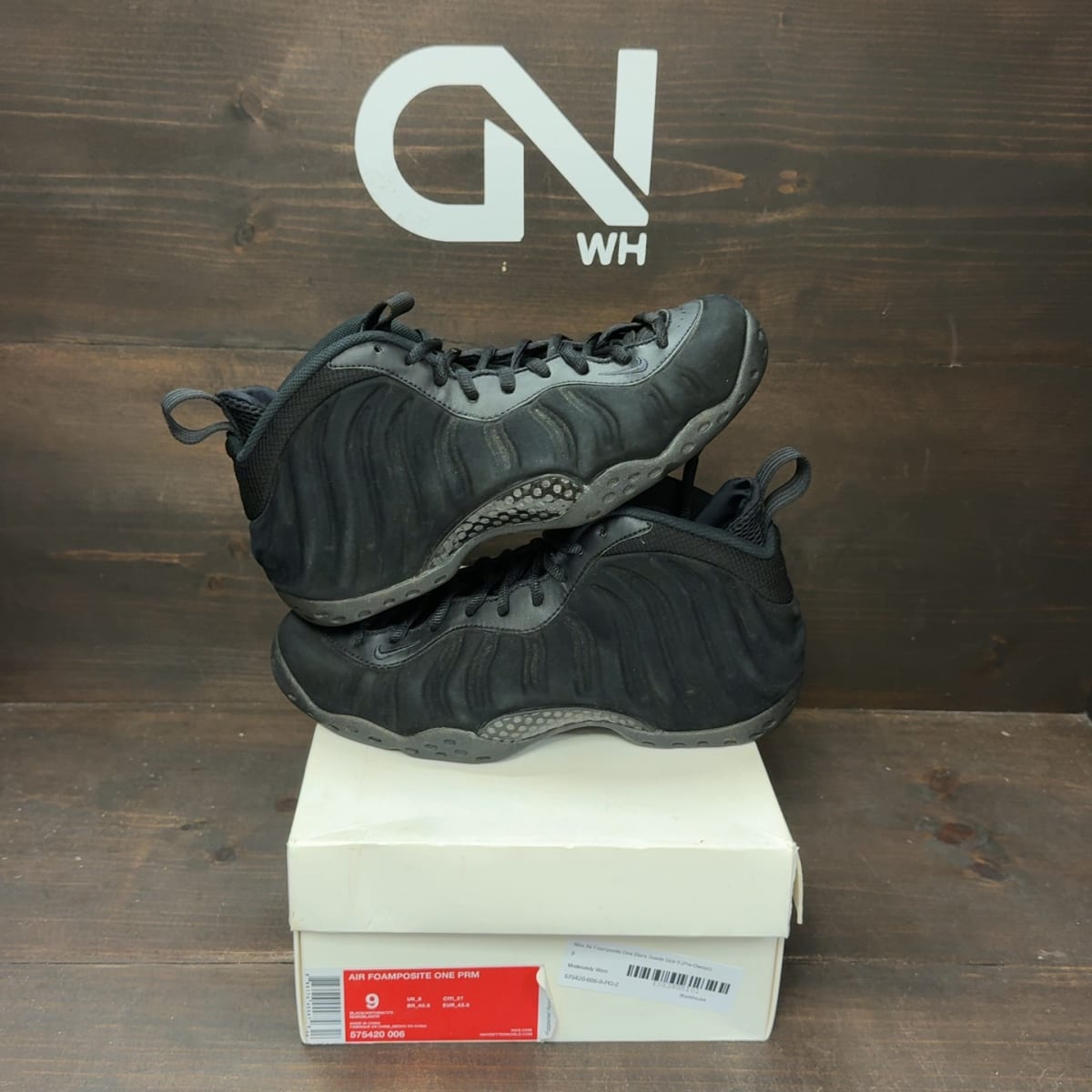 Nike Air Foamposite One Black Suede Size 9 (Pre-Owned) - front