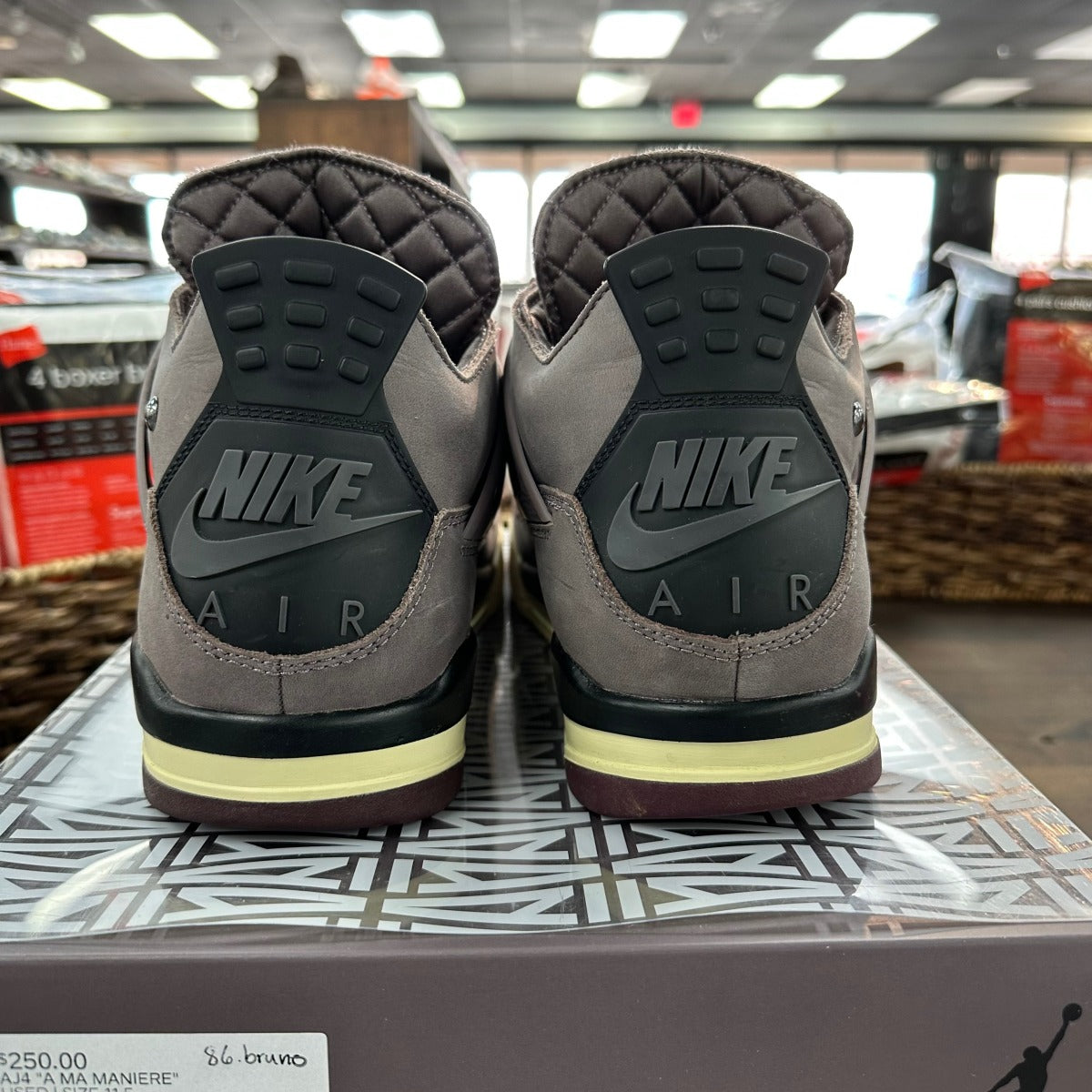 Jordan 4 Retro SP A Ma Maniére Violet Ore - Image 4