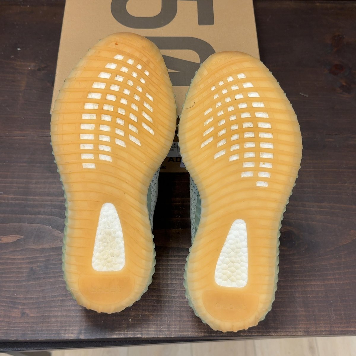 adidas Yeezy Boost 350 V2 Desert Sage Size 10 (Pre-Owned) - aux