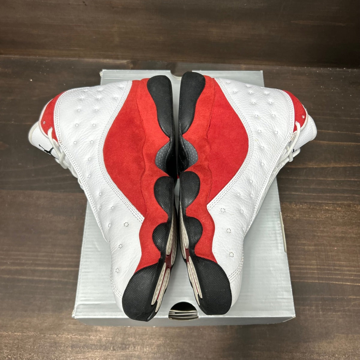 Jordan 13 Retro OG Chicago (2017) - Image 4