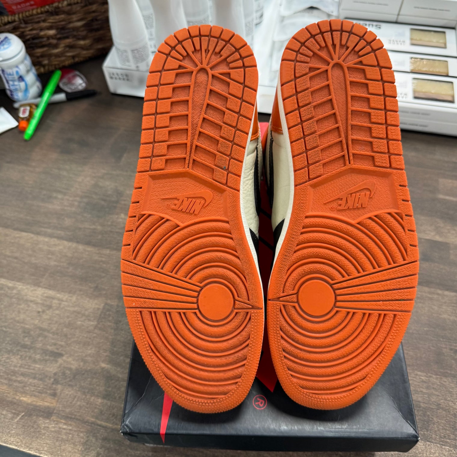 Shattered Backboard Jordan 1 Retro (USED)