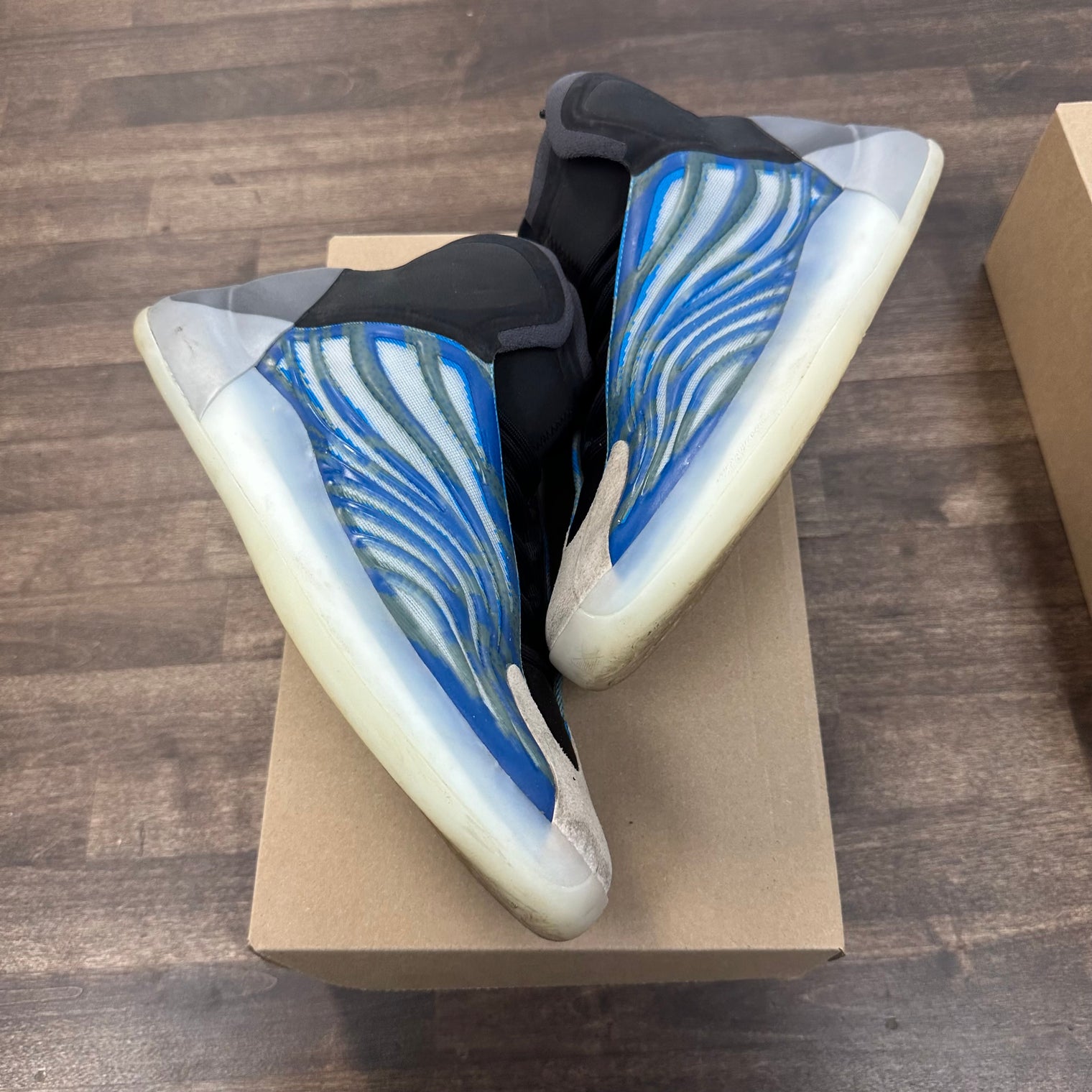 Frozen Blue Yeezy QNTM BSKTBL (USED, No Box)