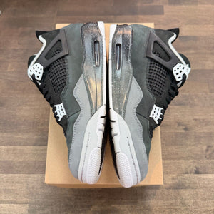 Jordan 4 Retro Fear (2024) Size 10.5 (Pre-Owned) - Image 3