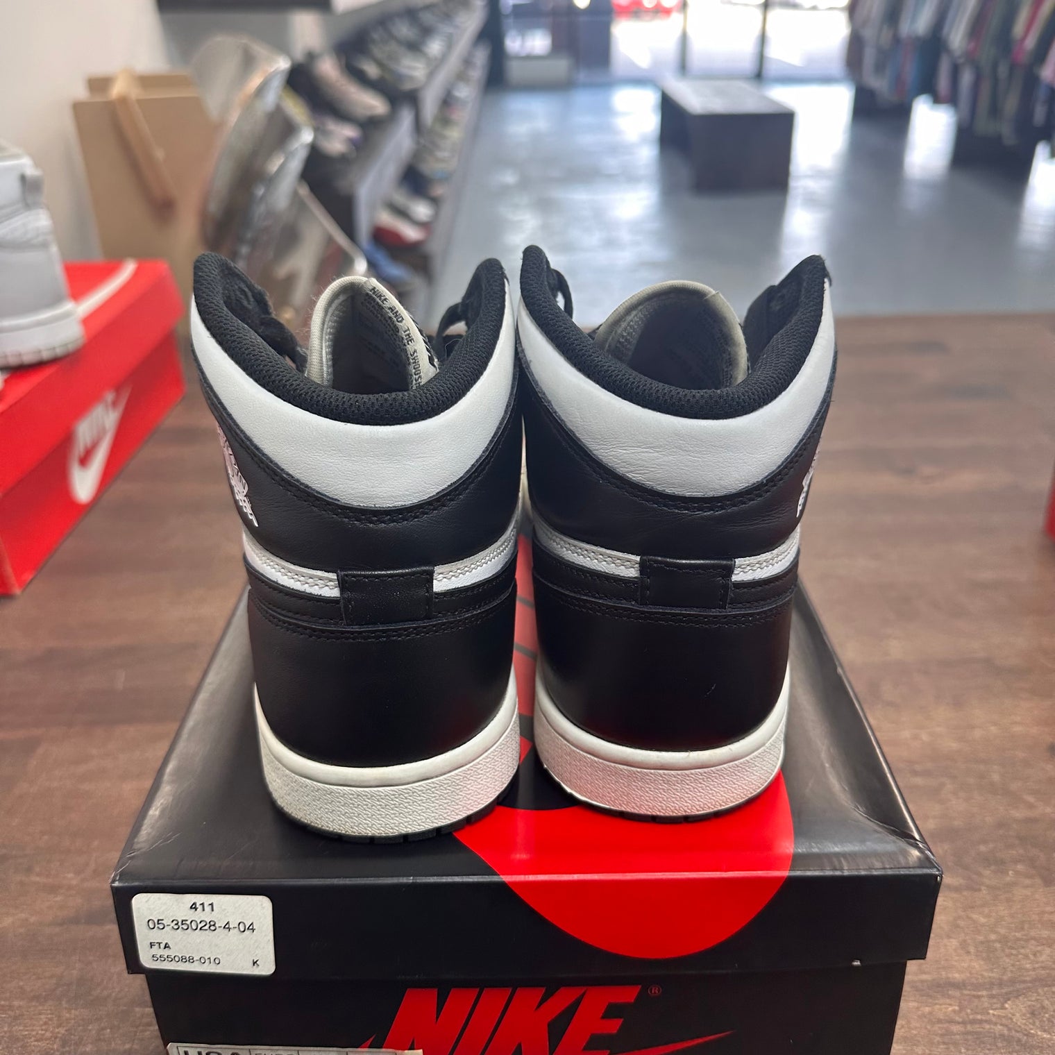 Black White Jordan 1 High (USED)