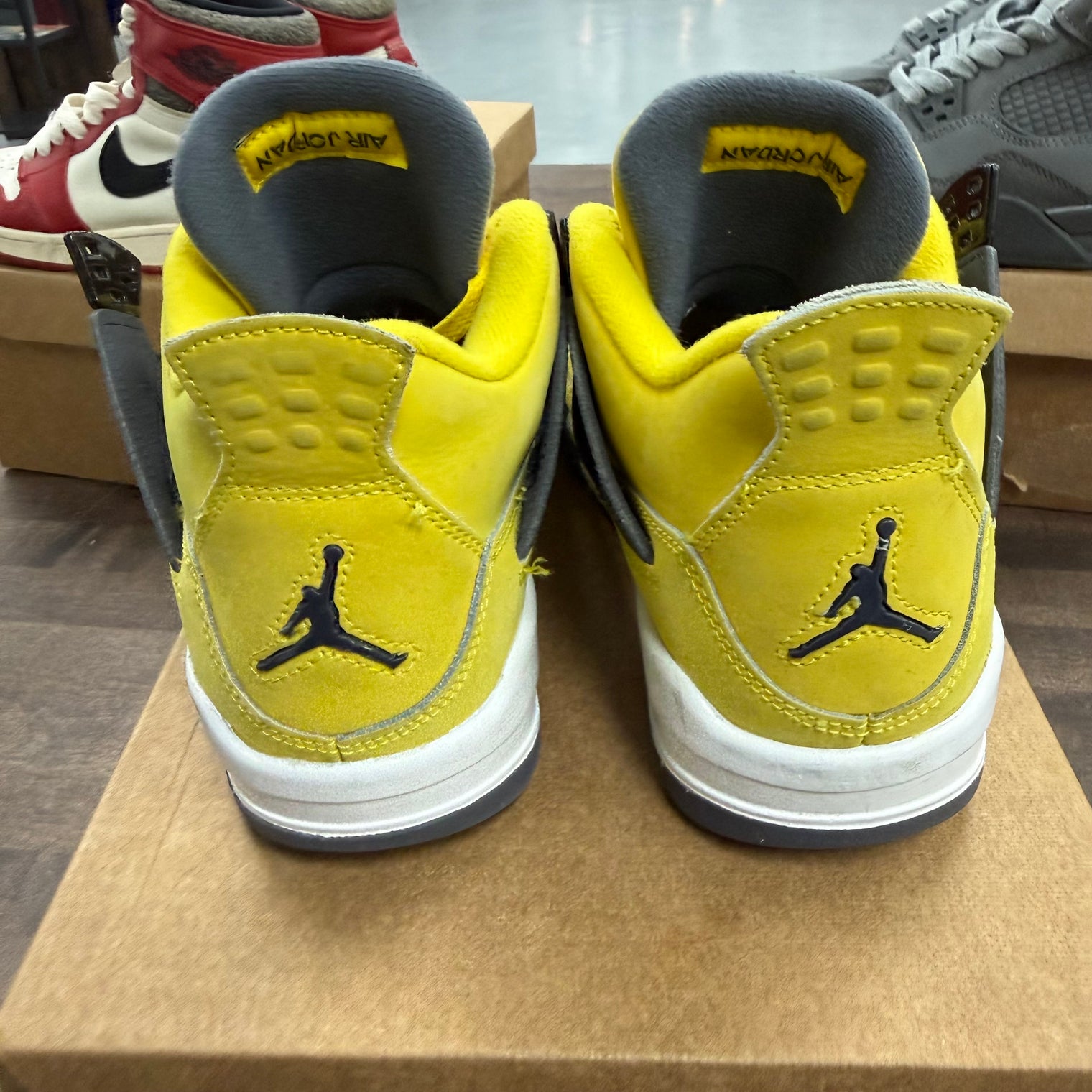 Lightning Jordan 4 Retro (GS) (USED, No Box)