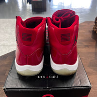 Win like 96 Jordan 11 Retro (USED)