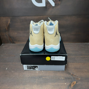 Jordan 11 Retro H-Town Size 11 (Pre-Owned)