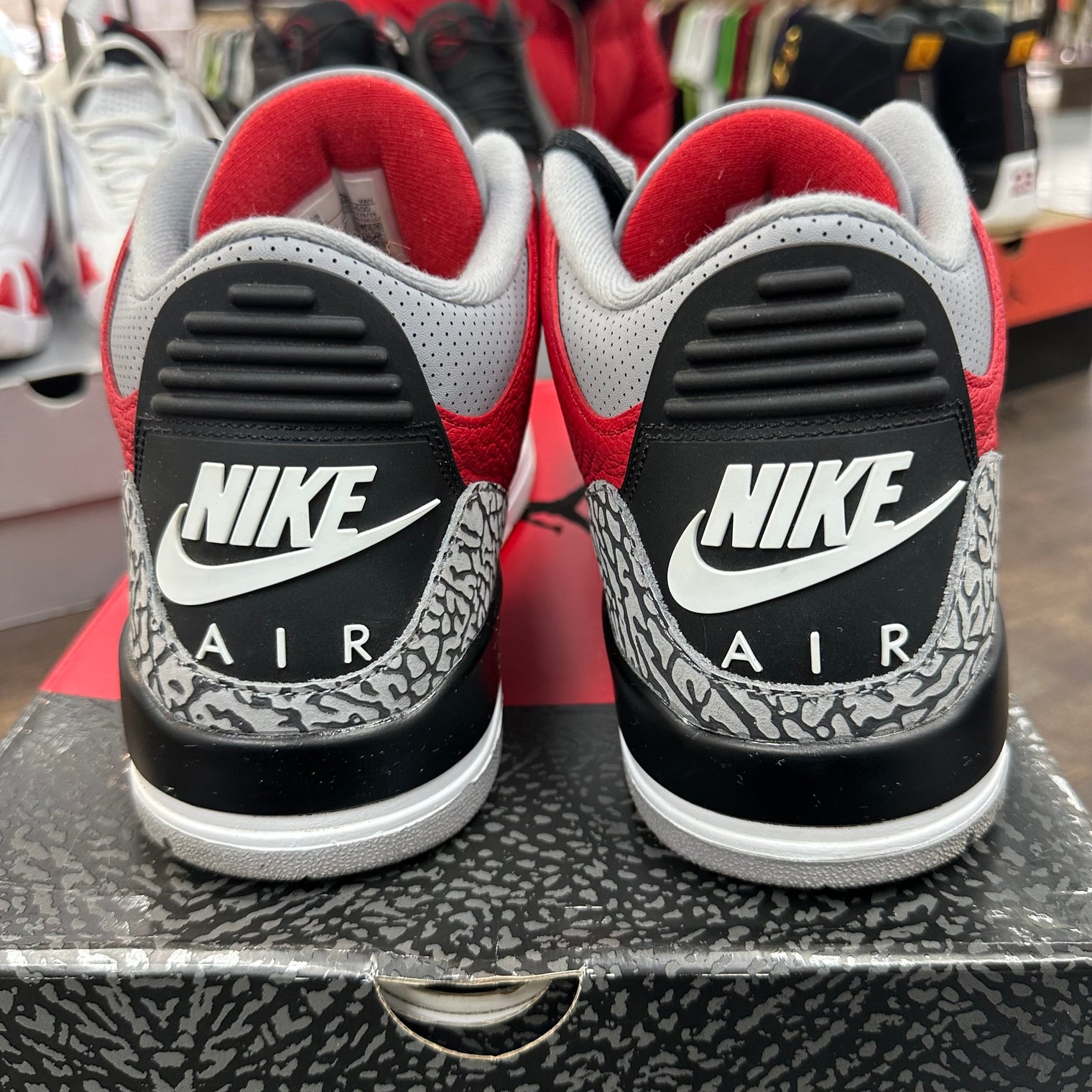 Unite Jordan 3 (USED)