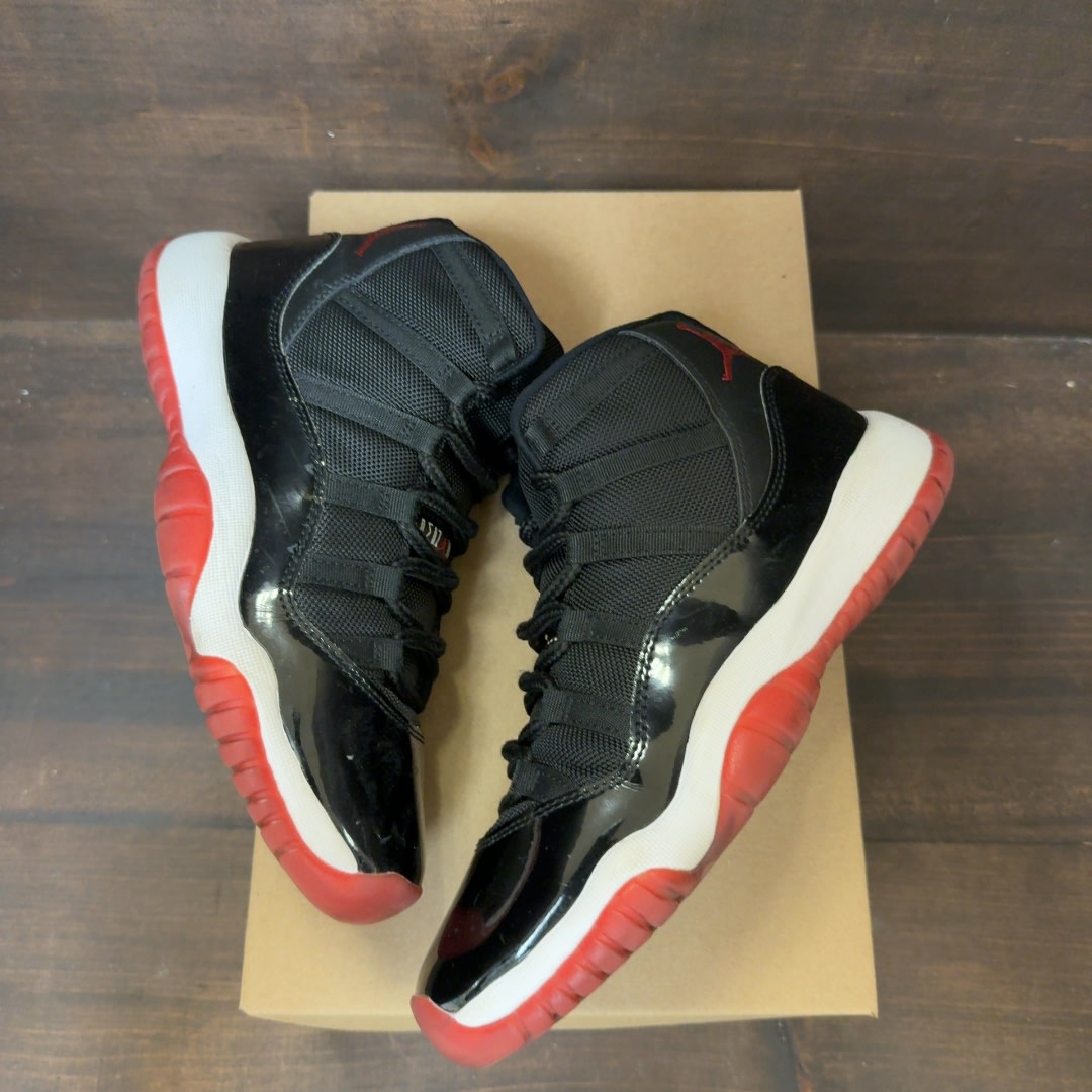 Jordan 11 Retro Playoffs Bred (2019) (GS) Size 7Y (Pre-Owned) - Image 2