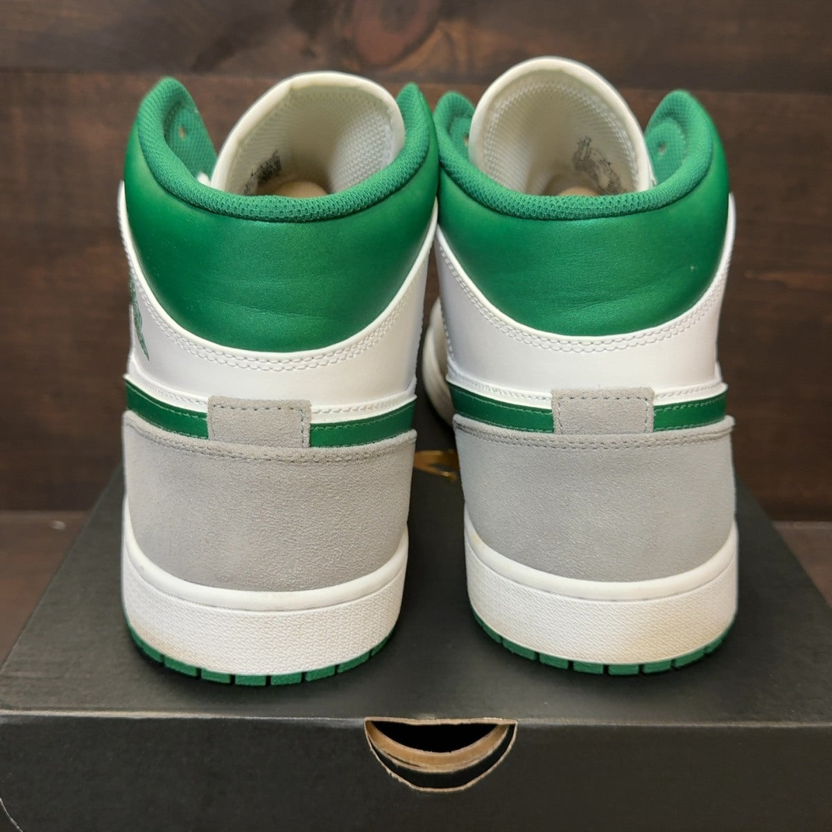 Jordan 1 Mid SE Grey Green - Image 5