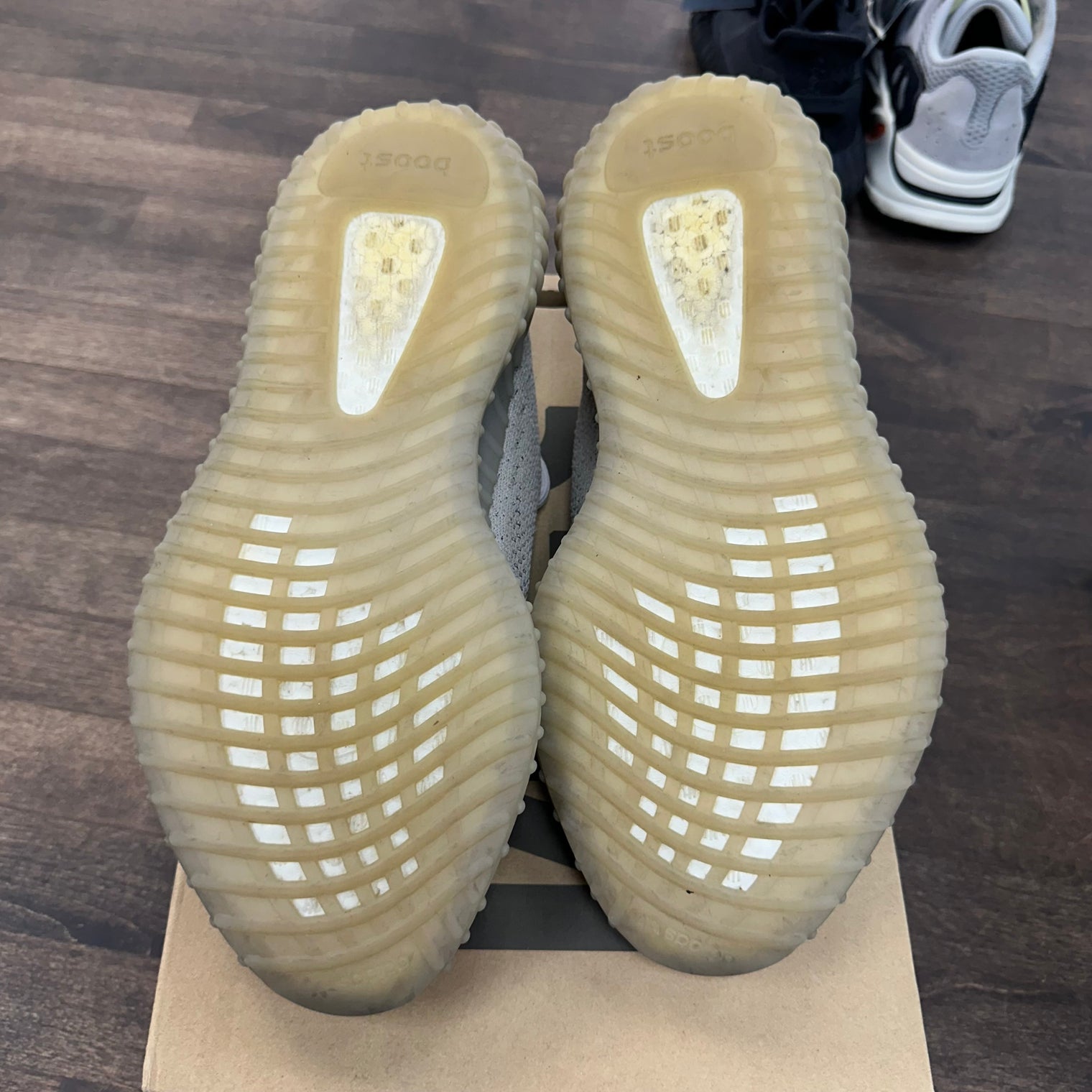 Slate Yeezy 350 (USED)