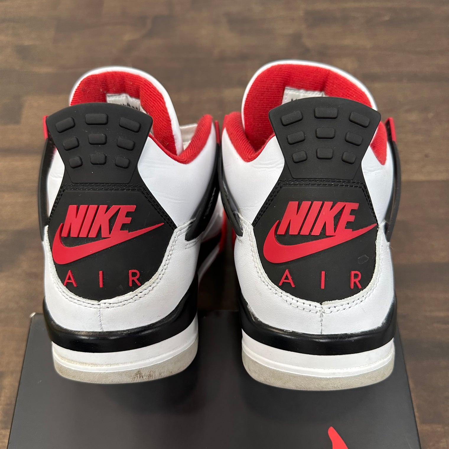 Fire Red Jordan 4 Retro (2019) (USED)