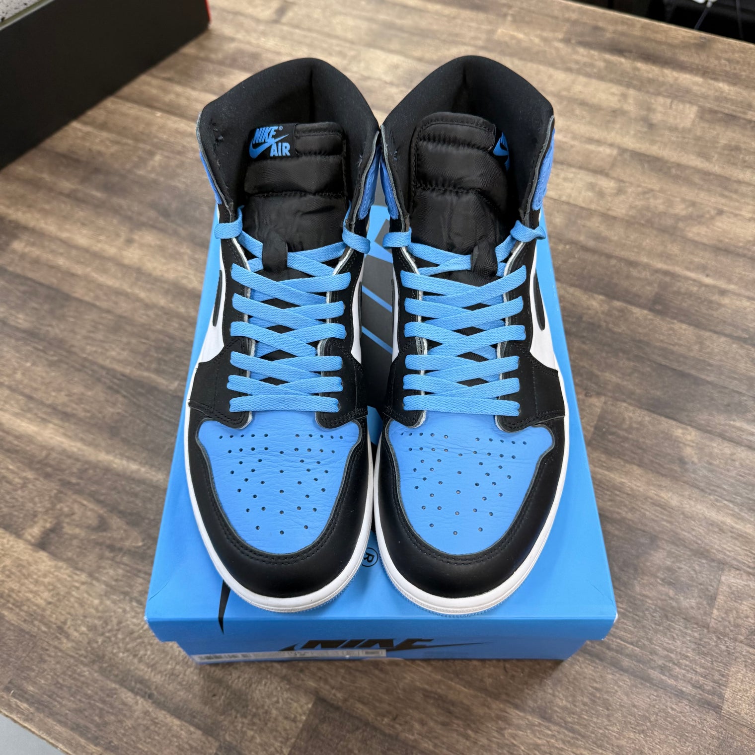 UNC Toe Jordan 1 Retro High OG (USED)