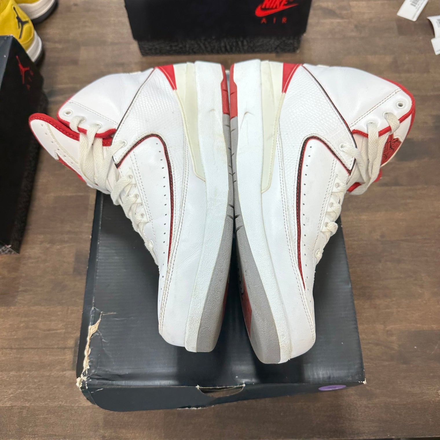 White Red Jordan 2 Retro (2014) (USED)