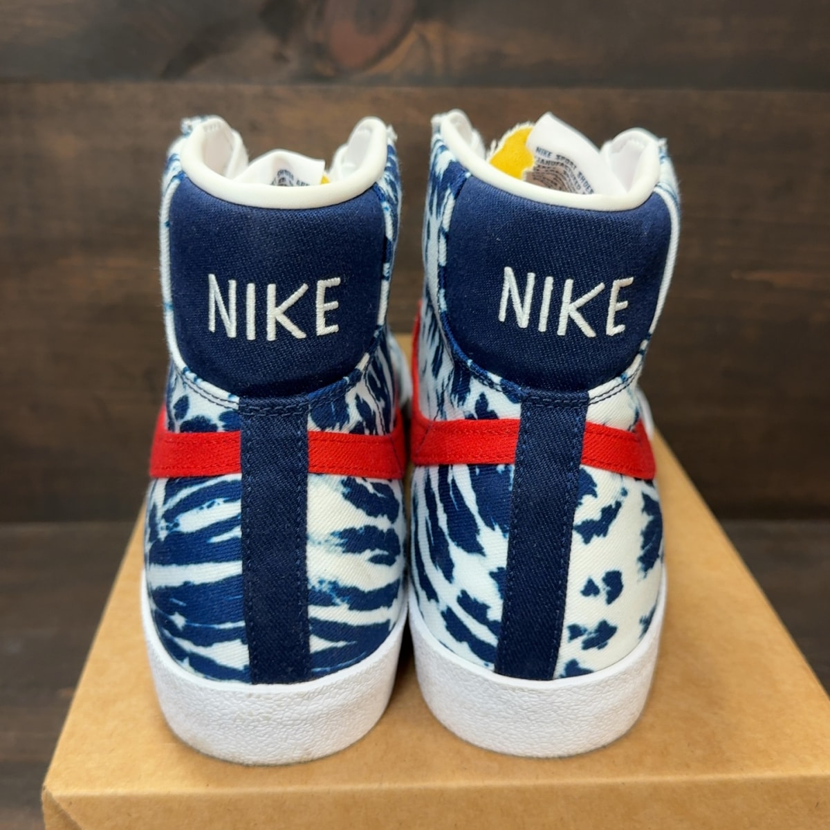 Nike Blazer Mid 77 Vintage Tie Dye Size 12 (Pre-Owned) - Image 5