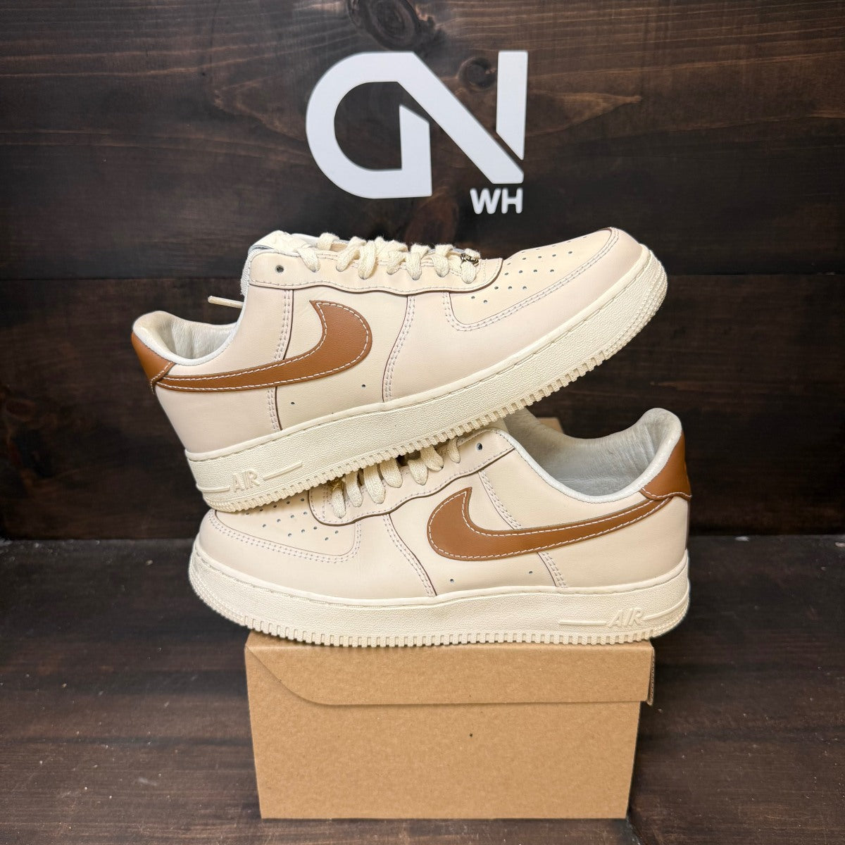 Nike Air Force 1 '07 Pearl White Pale Ivory Sail Light British Tan Size 9.5 (Pre-Owned) - Image 1