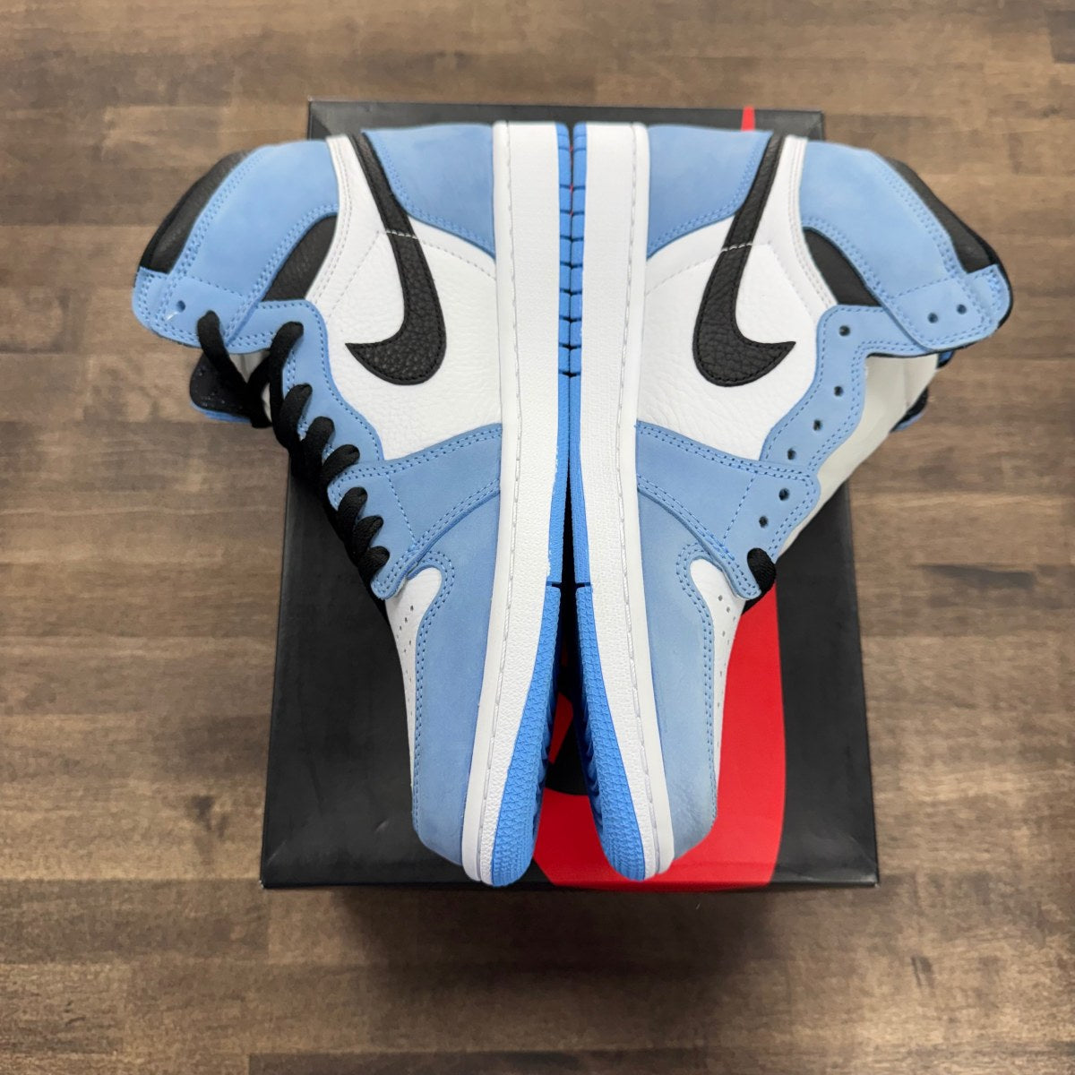 Jordan 1 Retro High OG University Blue - Image 2