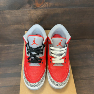Jordan 3 Retro SE Unite Size 7Y (Pre-Owned) - Image 3
