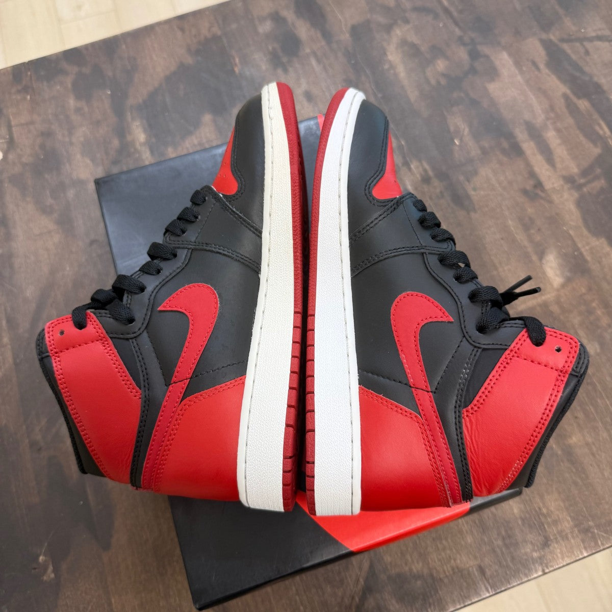 Jordan 1 Retro High Bred Toe (GS) Size 6.5Y (Pre-Owned) - Image 4