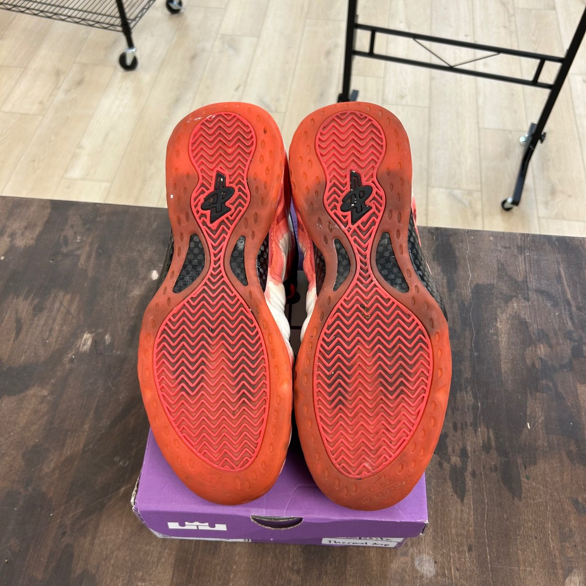 Nike Air Foamposite One Thermal Map Size 13 (Pre-Owned) - Image 5