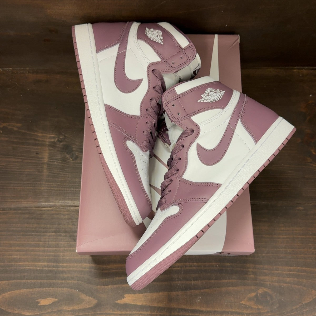 Jordan 1 Retro High OG Mauve - Image 2