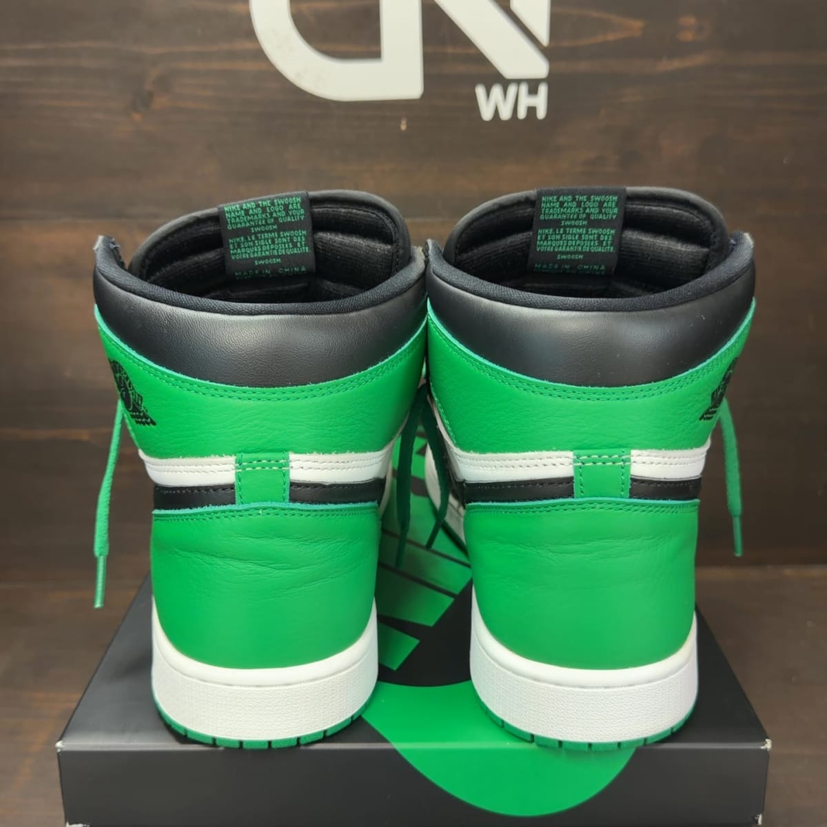 Jordan 1 Retro High OG Lucky Green Size 12 (Pre-Owned) - aux