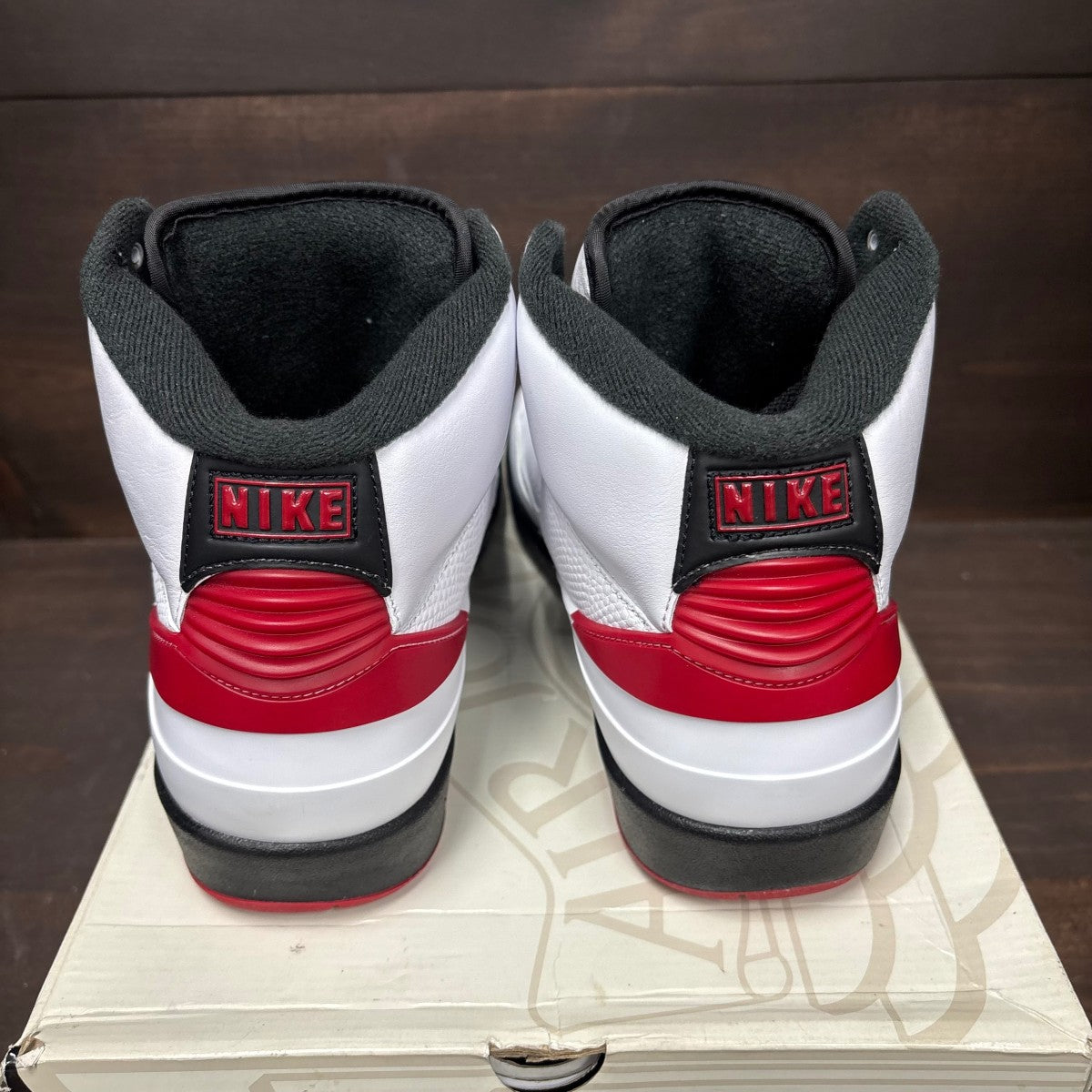 Jordan 2 Retro OG Chicago (2022) - Image 5