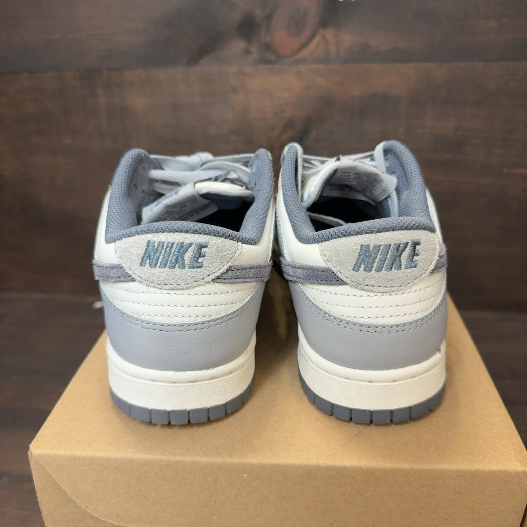 Nike Dunk Low SE Light Carbon Size 8.5 (Pre-Owned) - Image 4