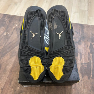 Jordan 4 Retro Thunder (2023) - Image 5