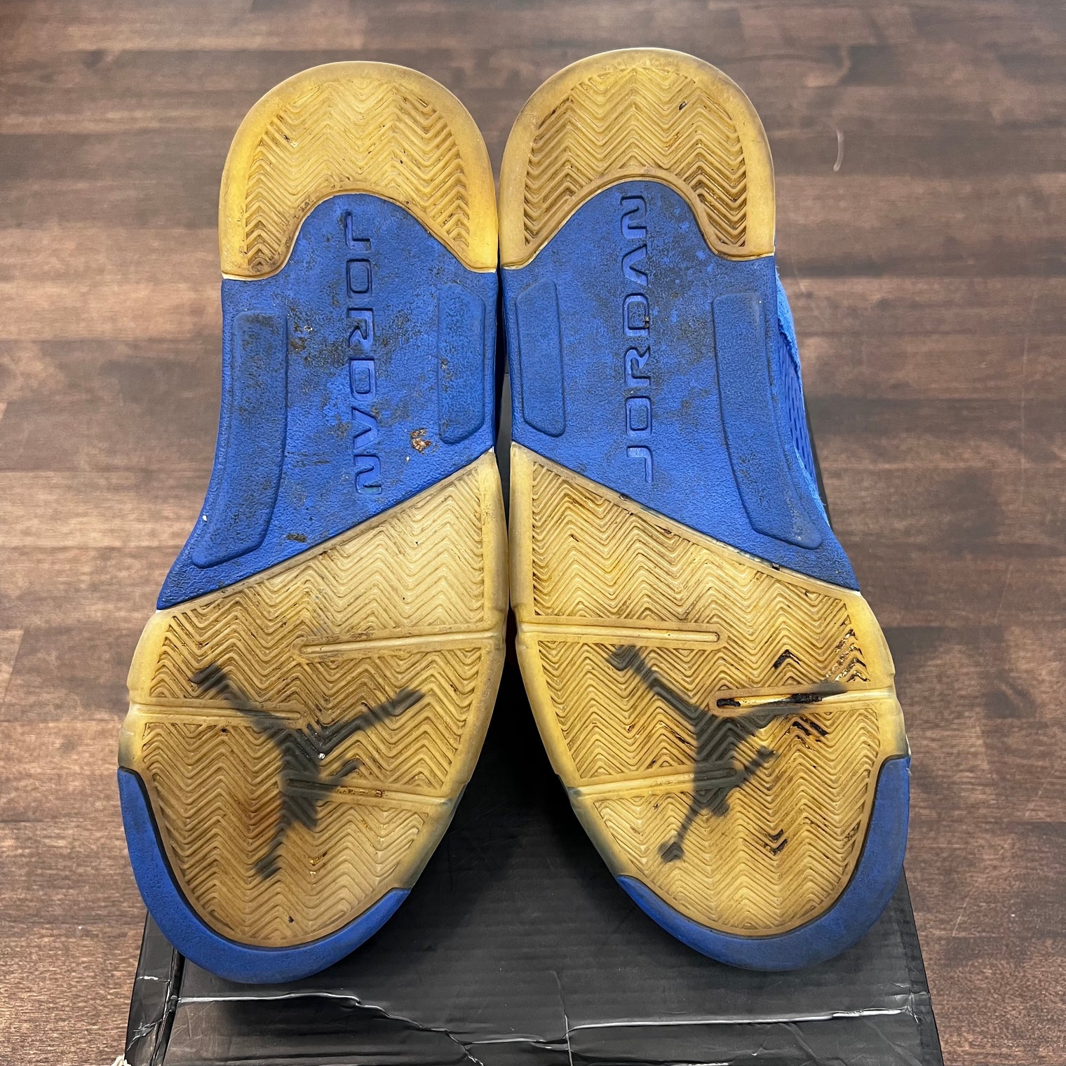 Blue Suede Jordan 5 (USED)