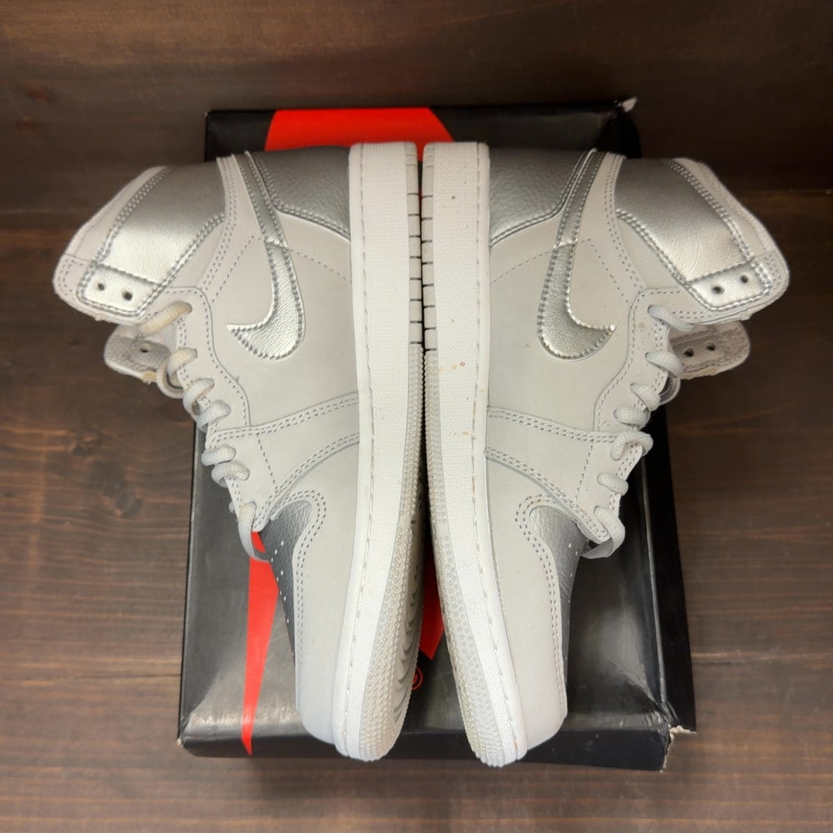 Jordan 1 Retro High CO Japan Neutral Grey (GS) - Image 4