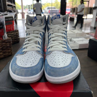 Hyper Royal Jordan 1 High (Lightly Worn)