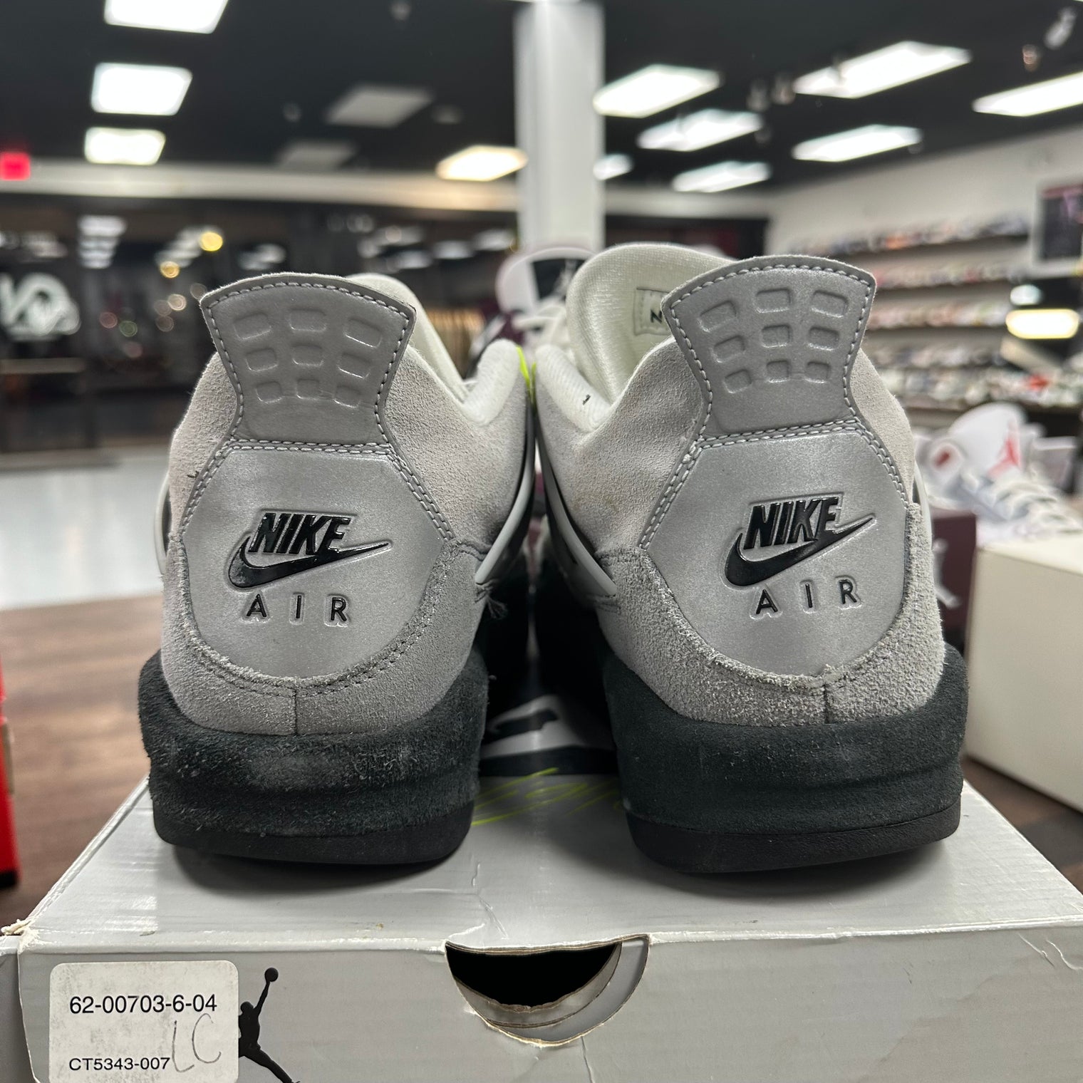 Jordan 4 Retro SE 95 Neon (US 7Y) (USED)