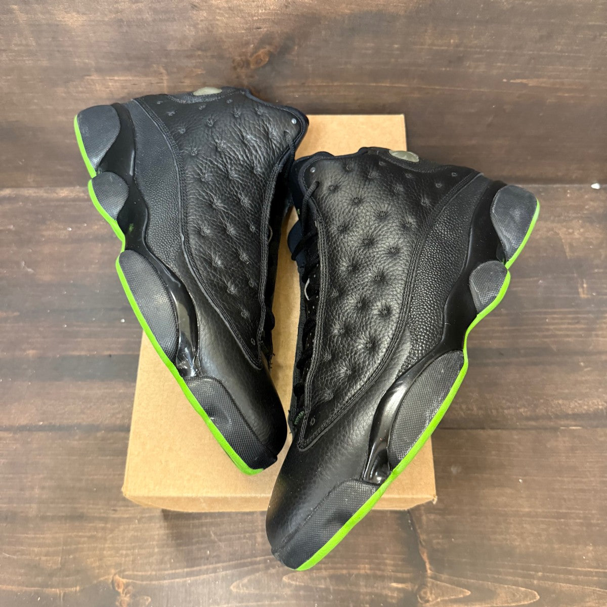Jordan 13 Retro Altitude (2017) Size 13 (Pre-Owned) - Image 2