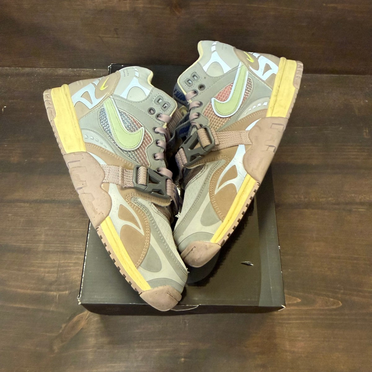 Nike Air Trainer 1 Utility SP Light Smoke Grey Honeydew Particle Grey - Image 2