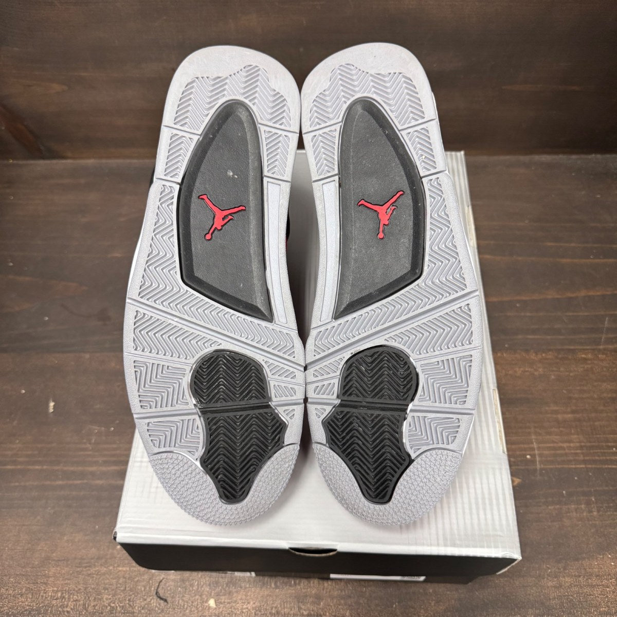 Jordan 4 Retro Toro Bravo (2026) - Image 6