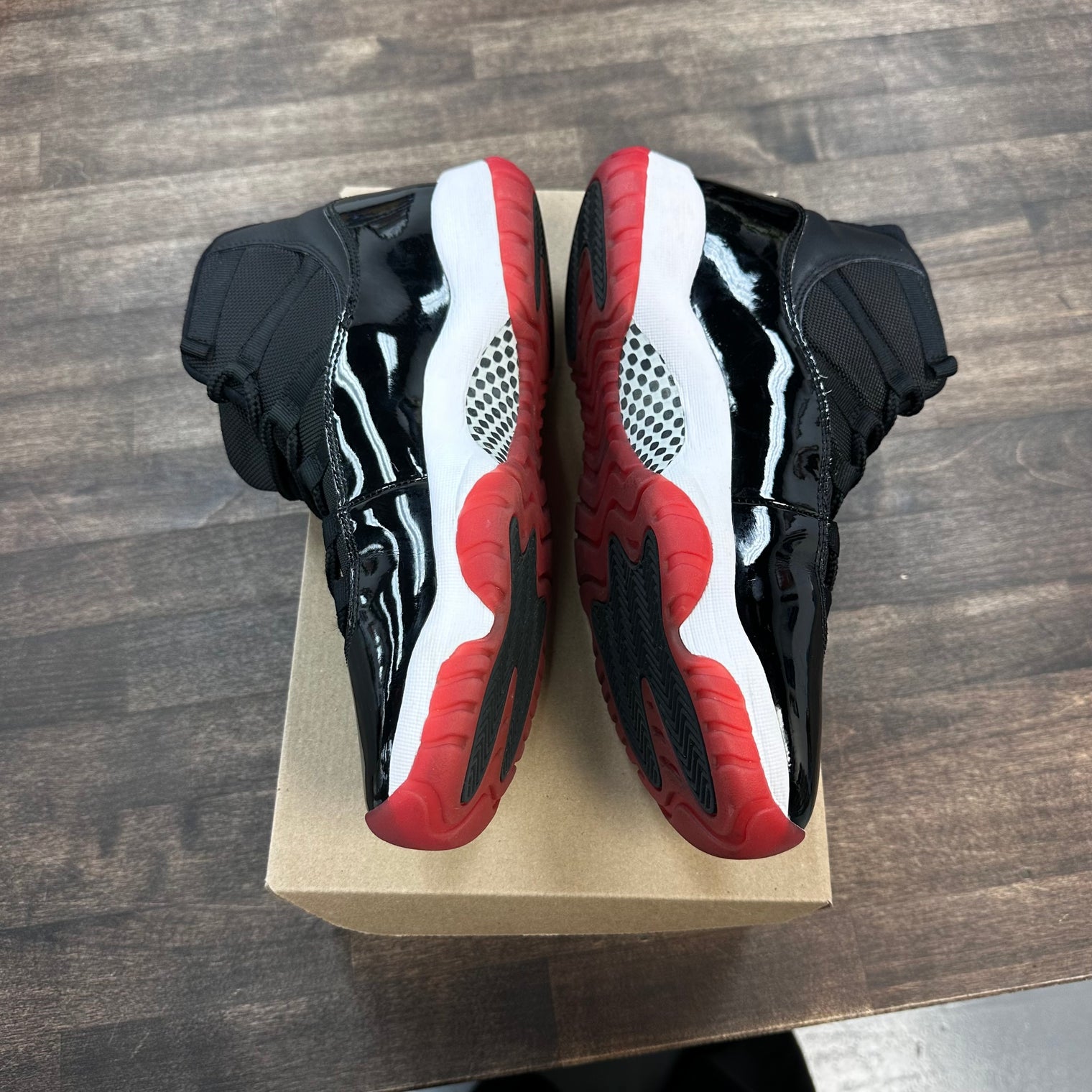 Bred Jordan 11 2019 (USED, No Box)