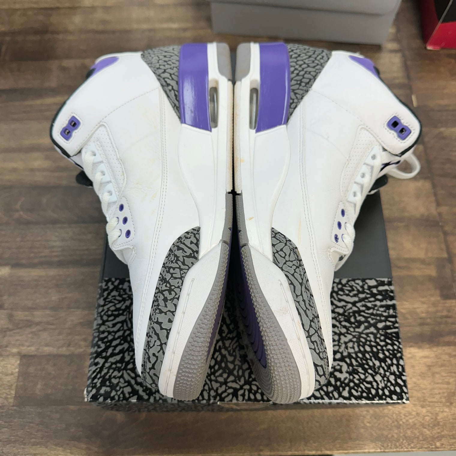 Dark Iris Jordan 3 Retro (USED)