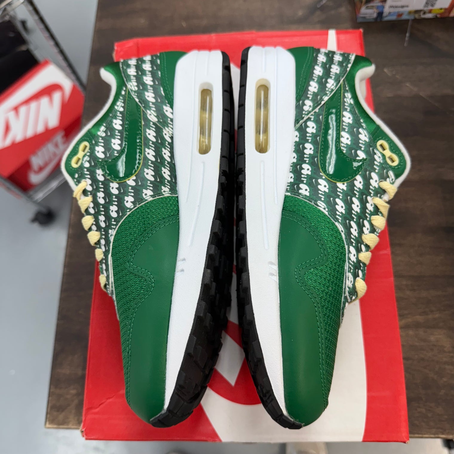 Limeade Air Max 1 (USED, Replacement Box)