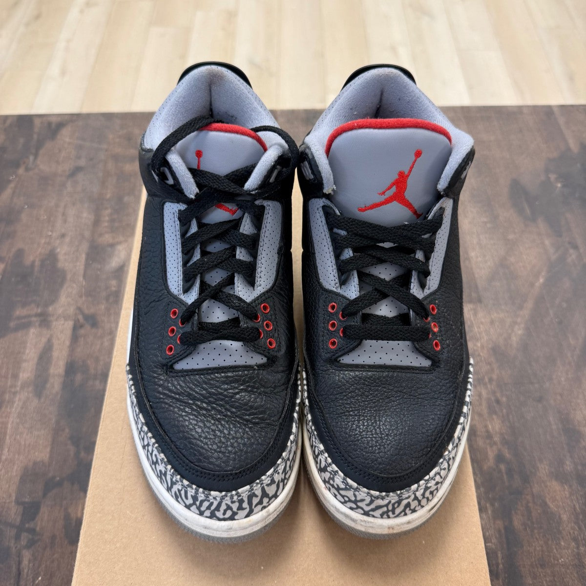 Jordan 3 Retro Black Cement (2018) Size 8 (Pre-Owned) - Image 2
