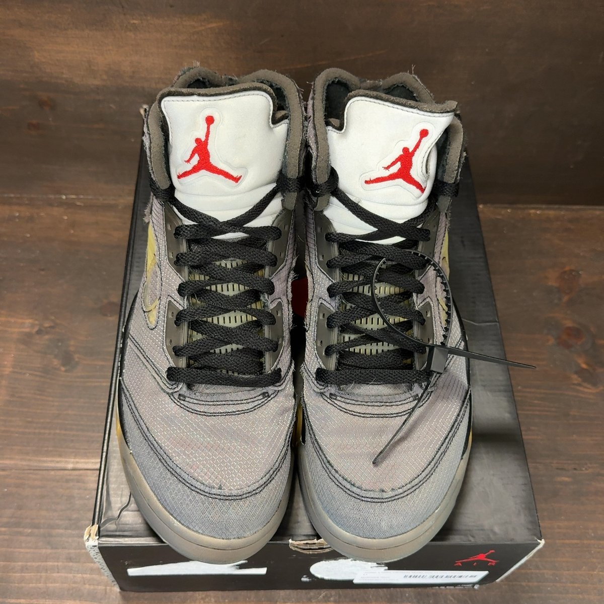 Jordan 5 Retro Off-White Muslin Size 11 (Pre-Owned) - tag