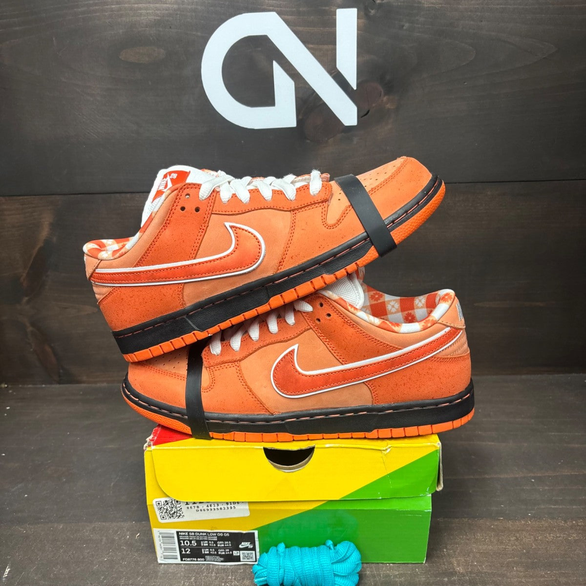 Nike SB Dunk Low Concepts Orange Lobster Size 10.5 (Pre-Owned) - Image 1