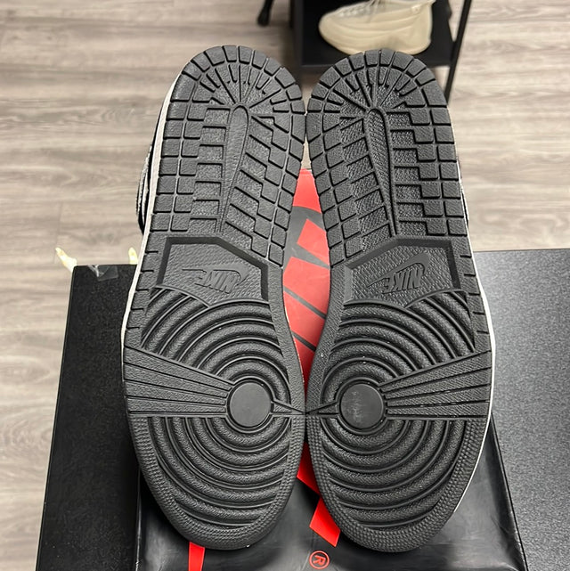 Twist Jordan 1 High (USED)